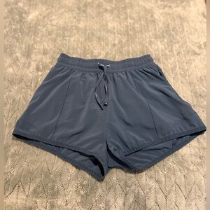 Alphalete Swift Short 4.5" - Moonlit